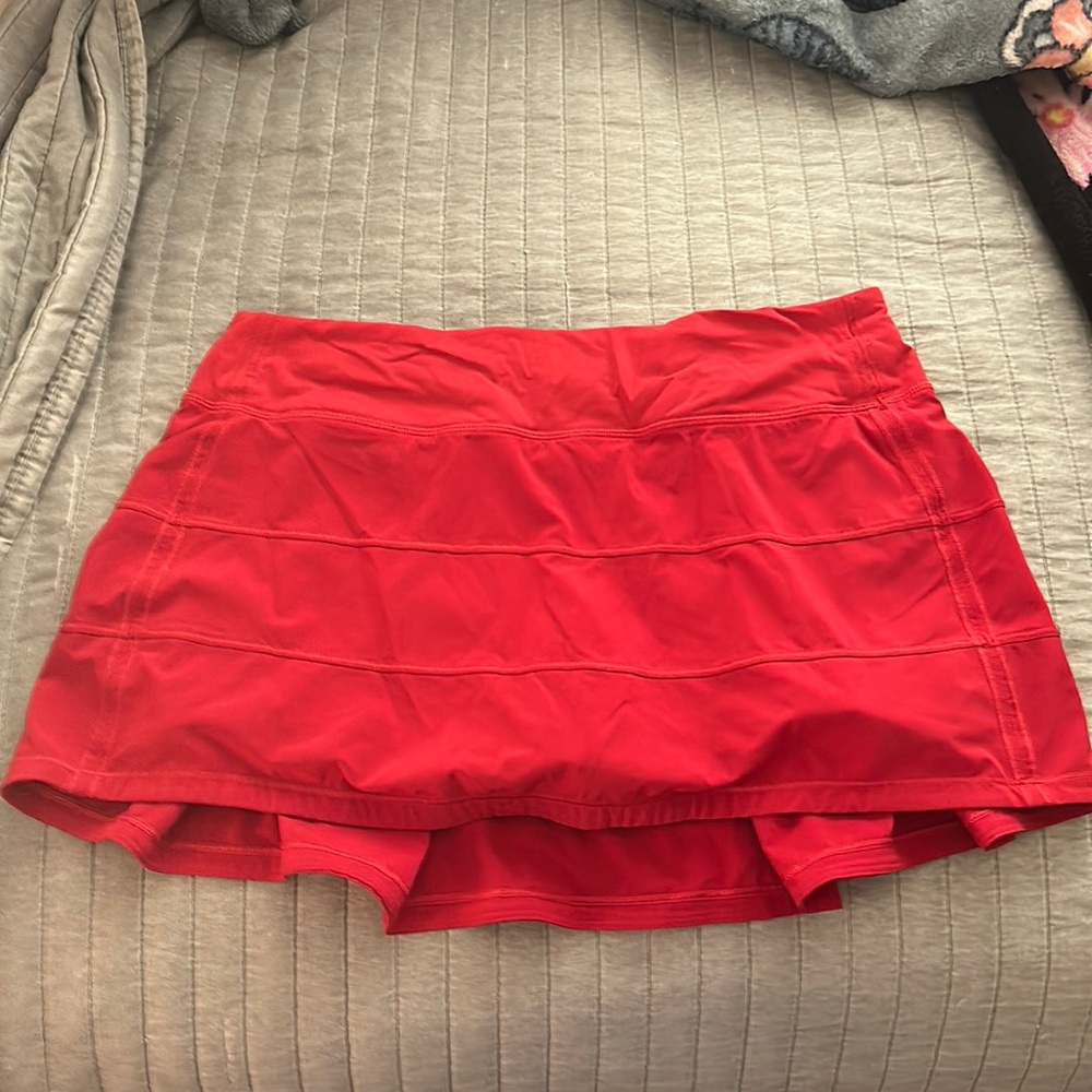 Lululemon, Size 8 Pace Rival Skirt. Normal length.
